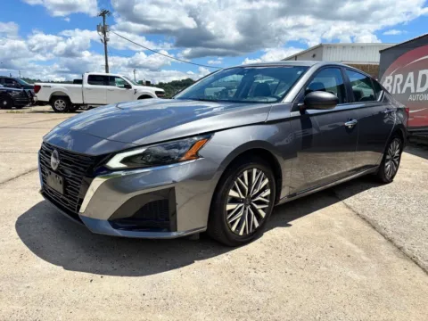 Another view of 2024 Nissan Altima 2.5 SV for sale in Gallipolis, OH at Braden Chrysler Dodge Jeep Ram