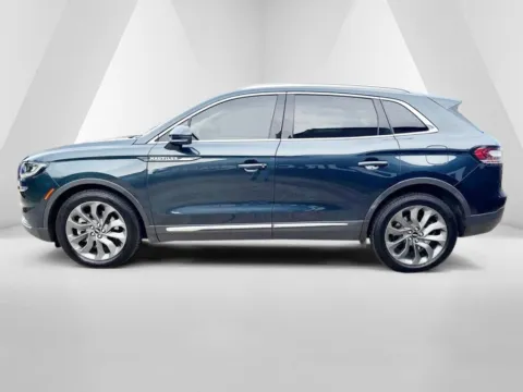 More photos of 2023 Lincoln Nautilus Reserve at Braden Chrysler Dodge Jeep Ram, OH