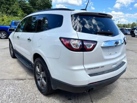 More photos of 2017 Chevrolet Traverse 2LT at Braden Chrysler Dodge Jeep Ram, OH