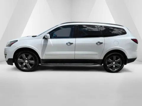 More photos of 2017 Chevrolet Traverse 2LT at Braden Chrysler Dodge Jeep Ram, OH