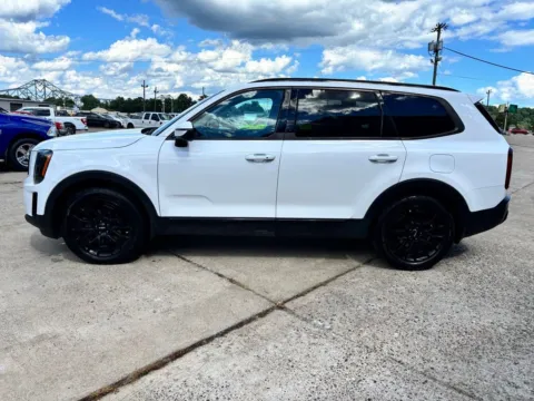 More photos of 2022 Kia Telluride EX at Braden Chrysler Dodge Jeep Ram, OH