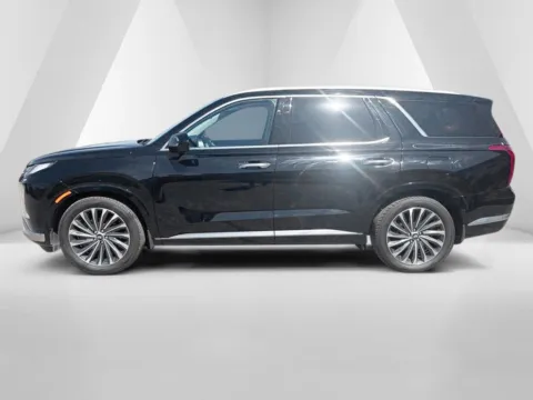 More photos of 2024 Hyundai Palisade Calligraphy at Braden Chrysler Dodge Jeep Ram, OH