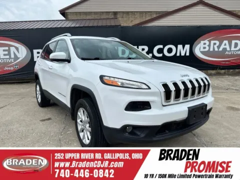 White 2018 Jeep Cherokee Latitude Plus for sale in Gallipolis, OH