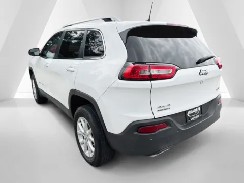 More photos of 2018 Jeep Cherokee Latitude Plus at Braden Chrysler Dodge Jeep Ram, OH