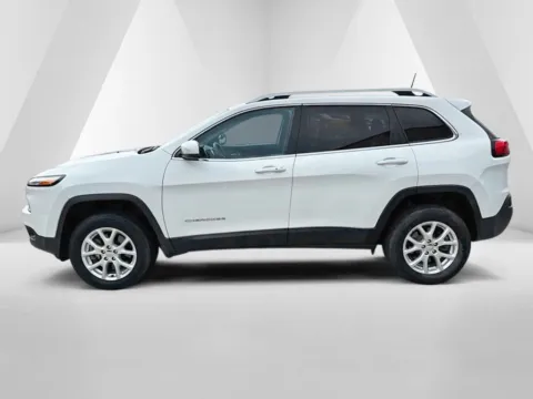 More photos of 2018 Jeep Cherokee Latitude Plus at Braden Chrysler Dodge Jeep Ram, OH
