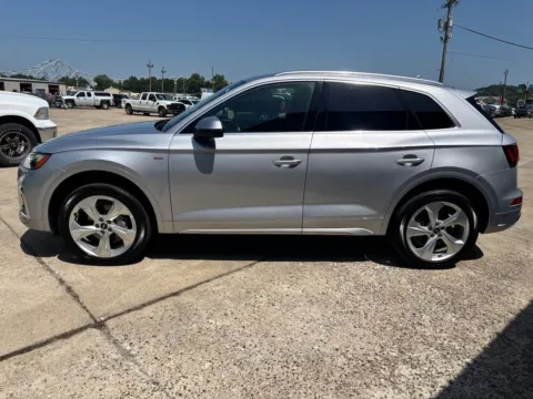 More photos of 2024 Audi Q5 45 S line Premium at Braden Chrysler Dodge Jeep Ram, OH