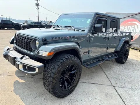 Another view of 2025 Jeep Gladiator Texas Trail for sale in Gallipolis, OH at Braden Chrysler Dodge Jeep Ram