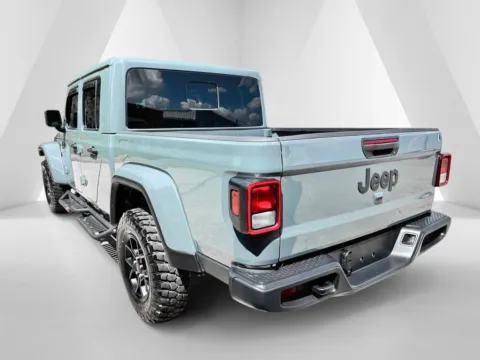 More photos of 2025 Jeep Gladiator Texas Trail at Braden Chrysler Dodge Jeep Ram, OH