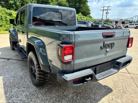 More photos of 2025 Jeep Gladiator Texas Trail at Braden Chrysler Dodge Jeep Ram, OH