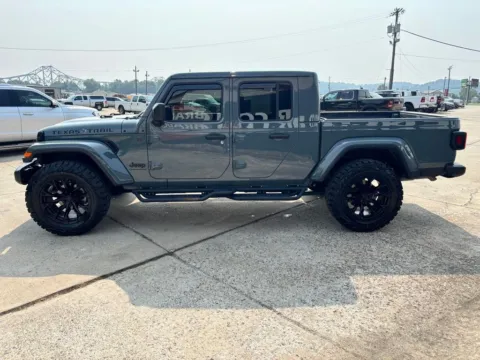 More photos of 2025 Jeep Gladiator Texas Trail at Braden Chrysler Dodge Jeep Ram, OH