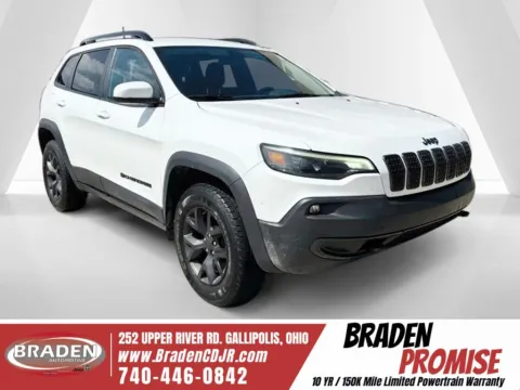 White 2020 Jeep Cherokee Latitude for sale in Gallipolis, OH