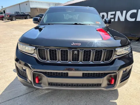 Photos of 2022 Jeep Grand Cherokee Trailhawk for sale in Gallipolis, OH at Braden Chrysler Dodge Jeep Ram