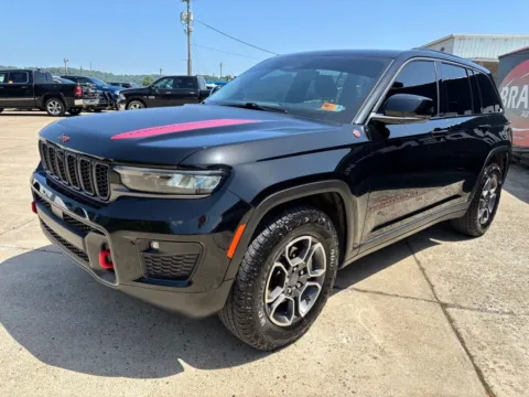 Another view of 2022 Jeep Grand Cherokee Trailhawk for sale in Gallipolis, OH at Braden Chrysler Dodge Jeep Ram