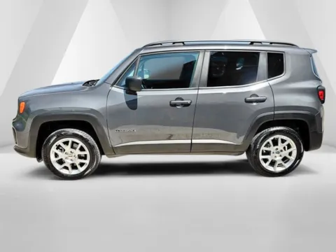 More photos of 2022 Jeep Renegade Latitude at Braden Chrysler Dodge Jeep Ram, OH