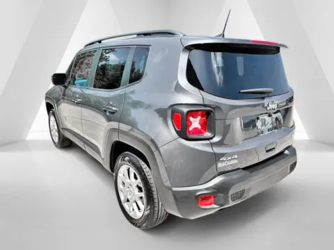 More photos of 2022 Jeep Renegade Latitude at Braden Chrysler Dodge Jeep Ram, OH