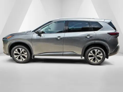 More photos of 2021 Nissan Rogue SV at Braden Chrysler Dodge Jeep Ram, OH