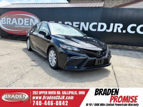 Black 2024 Toyota Camry SE for sale in Gallipolis, OH