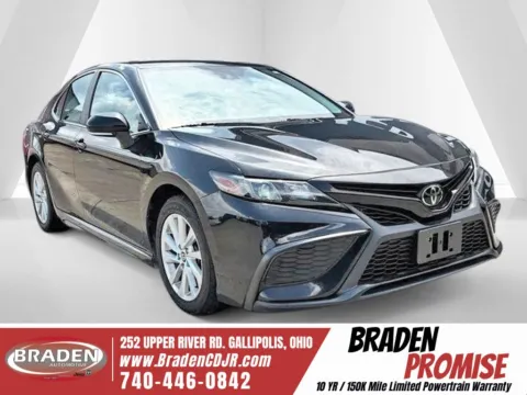 Black 2024 Toyota Camry SE for sale in Gallipolis, OH
