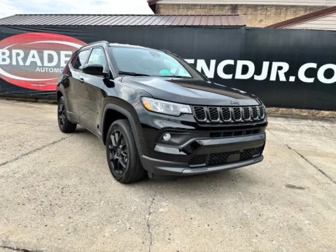 Black 2026 Jeep Compass Latitude for sale in Gallipolis, OH