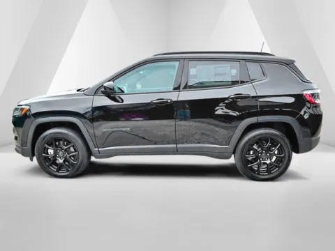 More photos of 2026 Jeep Compass Latitude at Braden Chrysler Dodge Jeep Ram, OH