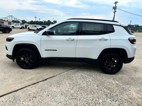 More photos of 2026 Jeep Compass Latitude at Braden Chrysler Dodge Jeep Ram, OH