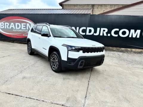 White 2026 Jeep Cherokee Laredo for sale in Gallipolis, OH