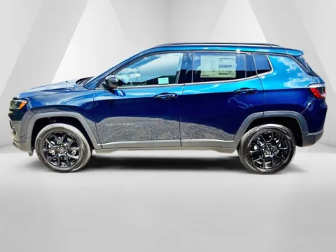 More photos of 2026 Jeep Compass Latitude at Braden Chrysler Dodge Jeep Ram, OH