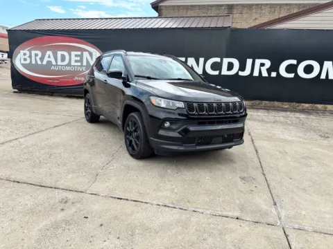 Black 2026 Jeep Compass Latitude for sale in Gallipolis, OH