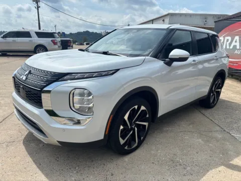Another view of 2023 Mitsubishi Outlander SE for sale in Gallipolis, OH at Braden Chrysler Dodge Jeep Ram