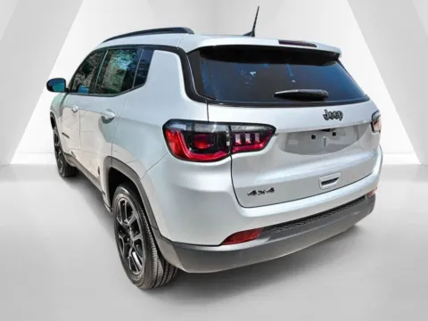 More photos of 2026 Jeep Compass Latitude at Braden Chrysler Dodge Jeep Ram, OH