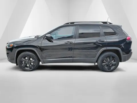 More photos of 2020 Jeep Cherokee Latitude Plus at Braden Chrysler Dodge Jeep Ram, OH