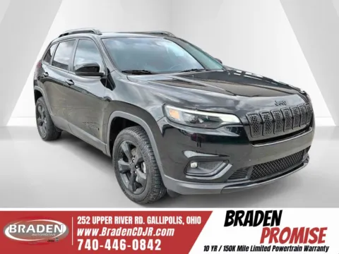 Black 2020 Jeep Cherokee Latitude Plus for sale in Gallipolis, OH