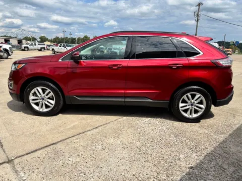 More photos of 2017 Ford Edge SEL at Braden Chrysler Dodge Jeep Ram, OH