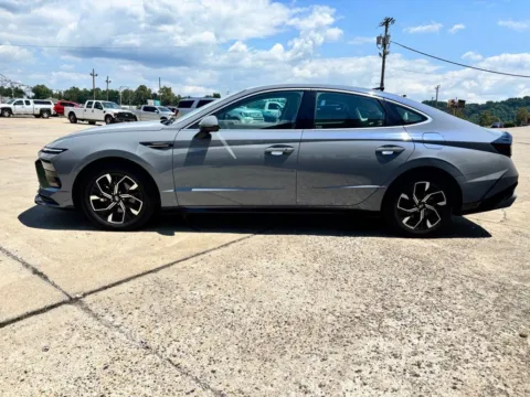 More photos of 2025 Hyundai Sonata SEL at Braden Chrysler Dodge Jeep Ram, OH