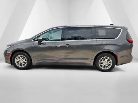 More photos of 2023 Chrysler Pacifica Touring L at Braden Chrysler Dodge Jeep Ram, OH