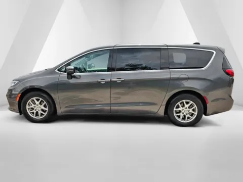 More photos of 2023 Chrysler Pacifica Touring L at Braden Chrysler Dodge Jeep Ram, OH