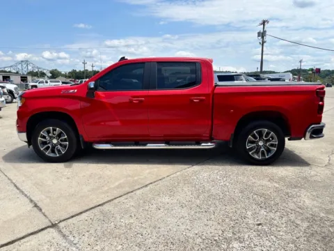 More photos of 2025 Chevrolet Silverado 1500 LT at Braden Chrysler Dodge Jeep Ram, OH