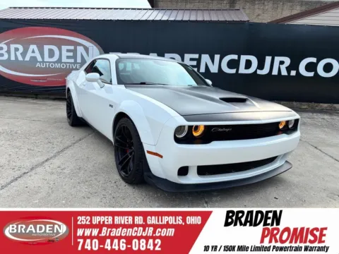 White 2021 Dodge Challenger R/T Scat Pack Widebody for sale in Gallipolis, OH