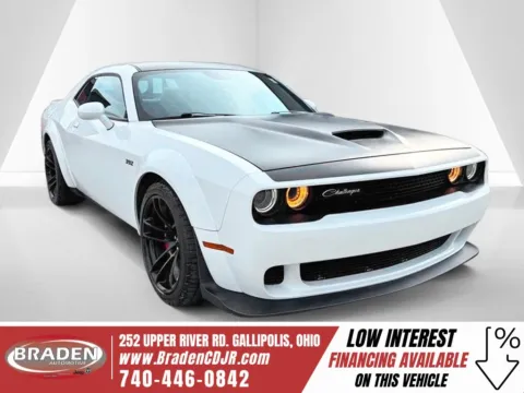 White 2021 Dodge Challenger R/T Scat Pack Widebody for sale in Gallipolis, OH
