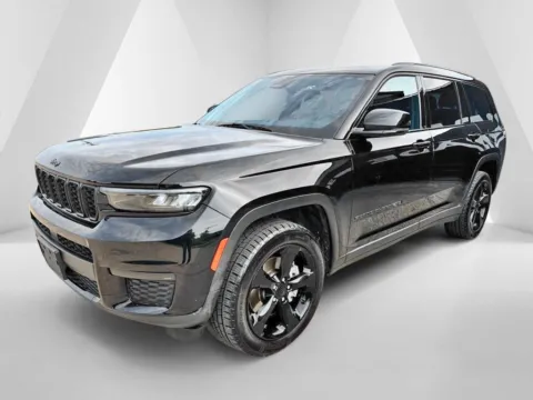 Another view of 2022 Jeep Grand Cherokee L Altitude for sale in Gallipolis, OH at Braden Chrysler Dodge Jeep Ram