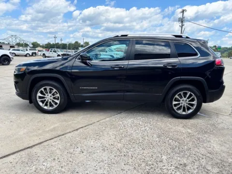More photos of 2021 Jeep Cherokee Latitude Lux at Braden Chrysler Dodge Jeep Ram, OH