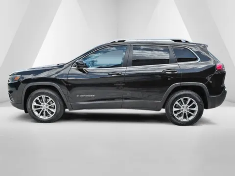 More photos of 2021 Jeep Cherokee Latitude Lux at Braden Chrysler Dodge Jeep Ram, OH