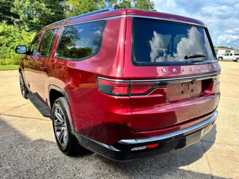 More photos of 2024 Jeep Wagoneer L Series II at Braden Chrysler Dodge Jeep Ram, OH