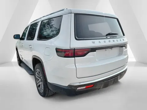 More photos of 2024 Jeep Wagoneer Series II at Braden Chrysler Dodge Jeep Ram, OH