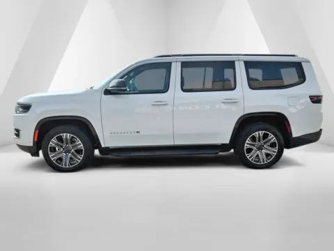 More photos of 2024 Jeep Wagoneer Series II at Braden Chrysler Dodge Jeep Ram, OH