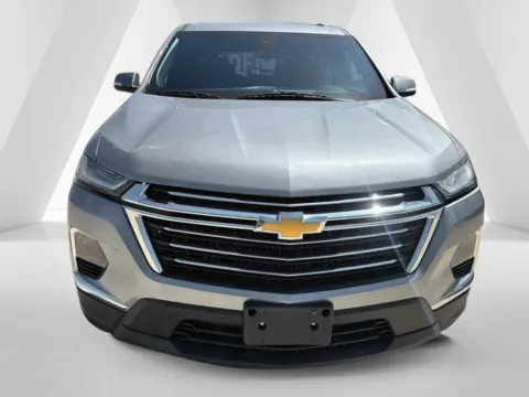 Photos of 2023 Chevrolet Traverse LT for sale in Gallipolis, OH at Braden Chrysler Dodge Jeep Ram