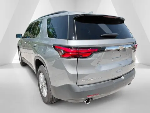 More photos of 2023 Chevrolet Traverse LT at Braden Chrysler Dodge Jeep Ram, OH
