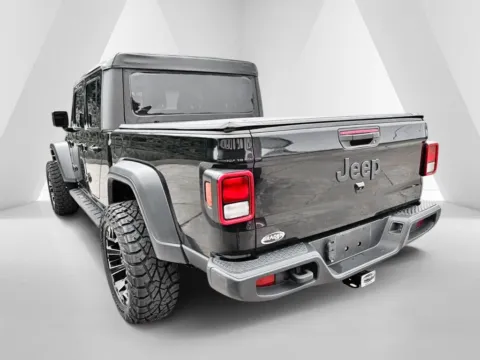 More photos of 2021 Jeep Gladiator Sport at Braden Chrysler Dodge Jeep Ram, OH