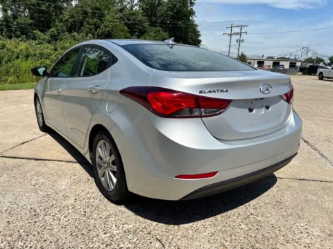 More photos of 2016 Hyundai Elantra SE at Braden Chrysler Dodge Jeep Ram, OH