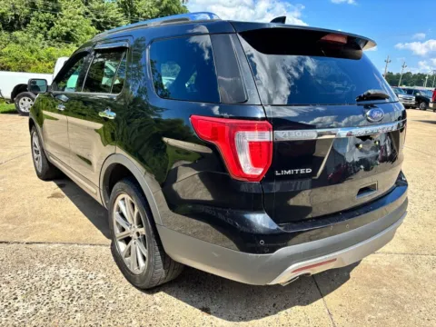 More photos of 2017 Ford Explorer Limited at Braden Chrysler Dodge Jeep Ram, OH